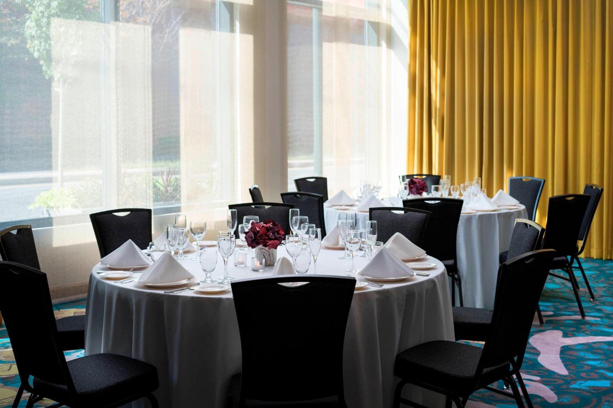 By Marriott Boston Hotel